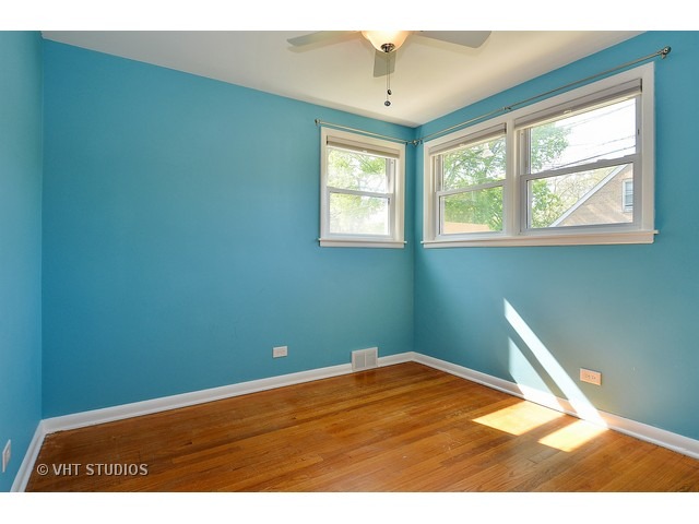 2015 Brummel St, Evanston, IL 60202 photo 8
