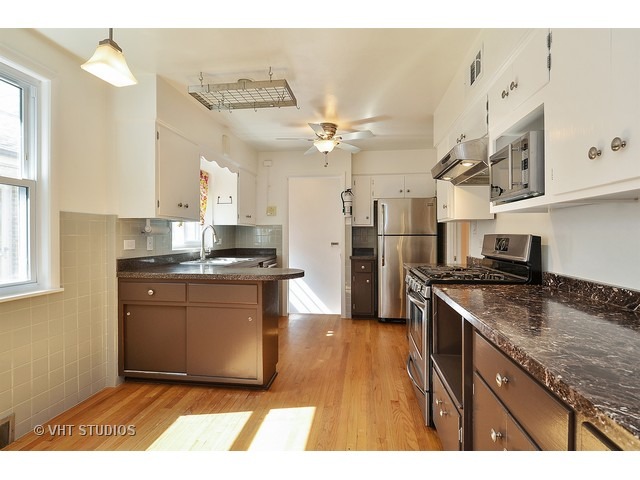 2015 Brummel St, Evanston, IL 60202 photo 5
