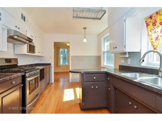 2015 Brummel St, Evanston, IL 60202 photo 6