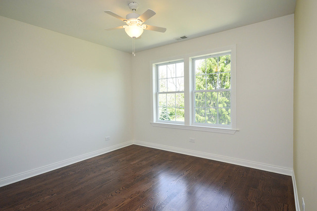 1072 Irwin Ave, Des Plaines, IL 60018 photo 13