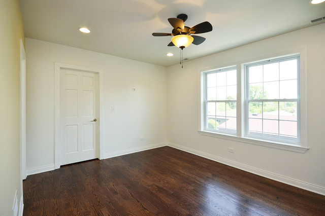 1072 Irwin Ave, Des Plaines, IL 60018 photo 12