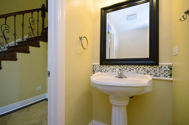 1072 Irwin Ave, Des Plaines, IL 60018 photo 17