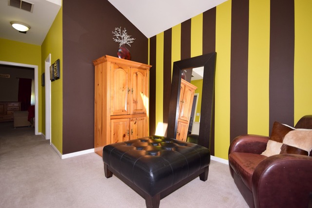 7717 W Devon Ave, Chicago, IL 60631 photo 12