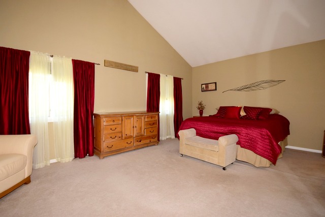 7717 W Devon Ave, Chicago, IL 60631 photo 11