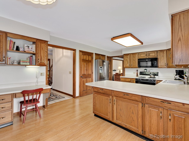 1909 Cherry St, Wheaton, IL 60187 photo 9