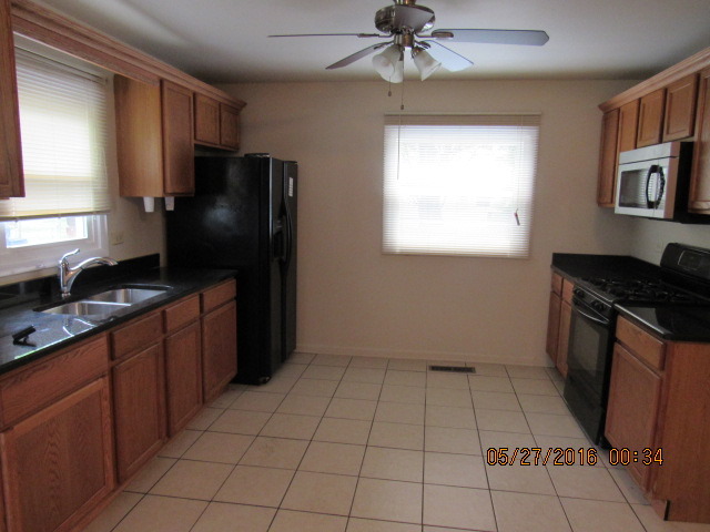 15409 Troy Ave, Markham, IL 60428 photo 4
