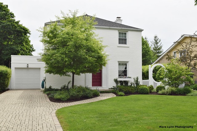 1015 Wheaton Pl, Wheaton, IL 60187 photo 1