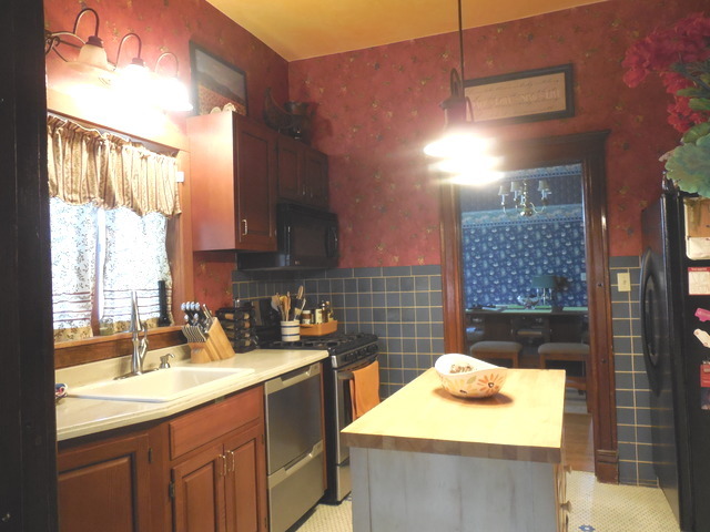 2729 4th St, Peru, IL 61354 photo 5