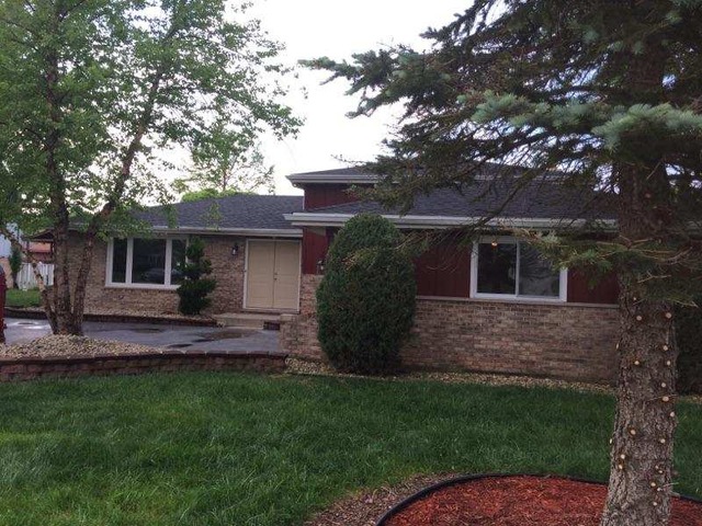 1189 Robert Ln, Crete, IL 60417 photo 2