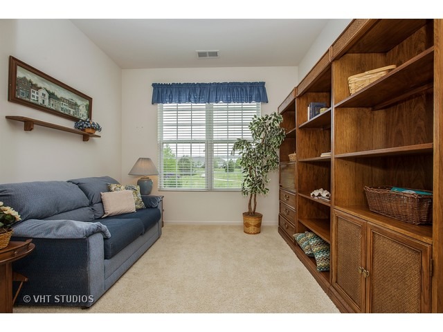 2516 Rolling Rdg, Elgin, IL 60124 photo 5