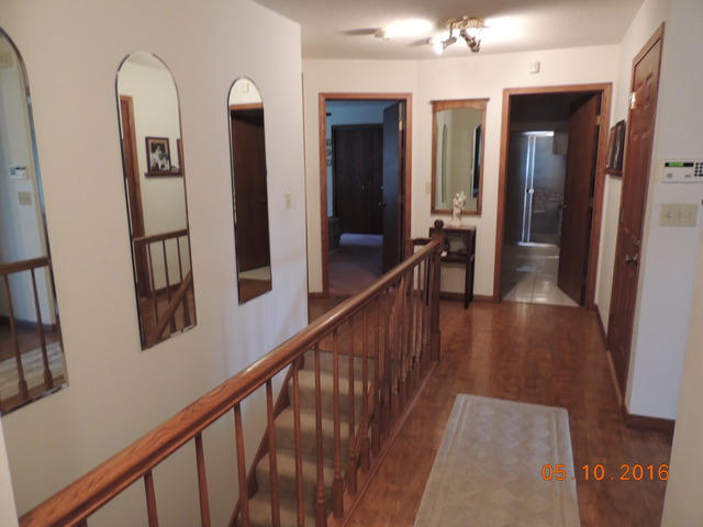 920 30th St, Peru, IL 61354 photo 9