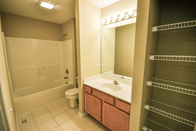 1724 Pershing Ave, Wheaton, IL 60189 photo 13