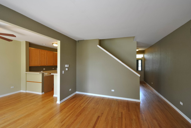 1724 Pershing Ave, Wheaton, IL 60189 photo 4