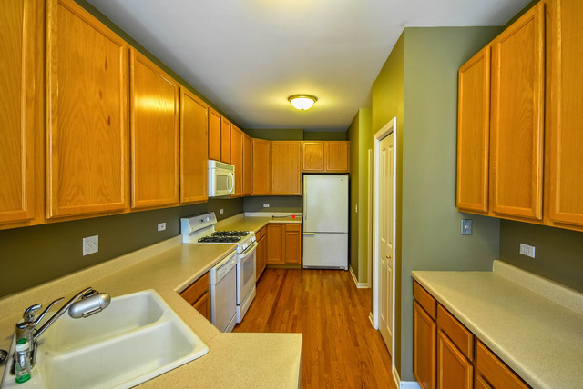 1724 Pershing Ave, Wheaton, IL 60189 photo 7