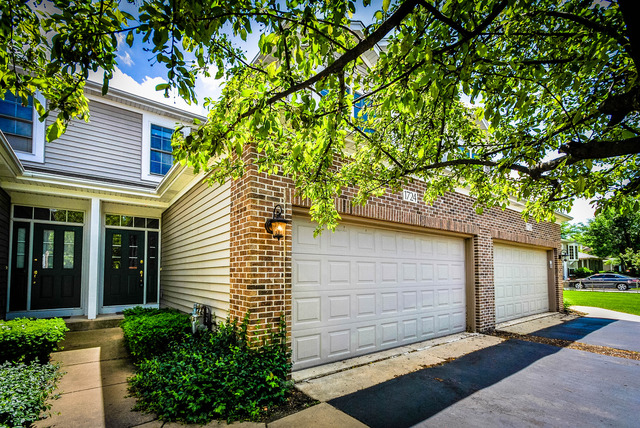 1724 Pershing Ave, Wheaton, IL 60189 photo 1