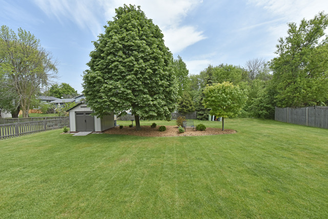 609 Cavin Ave, Winthrop Harbor, IL 60096 photo 24