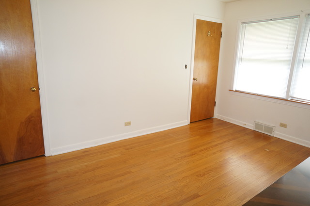 801 E Oak St, Addison, IL 60101 photo 13