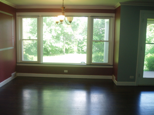 125 N Wolf Rd, Des Plaines, IL 60016 photo 3