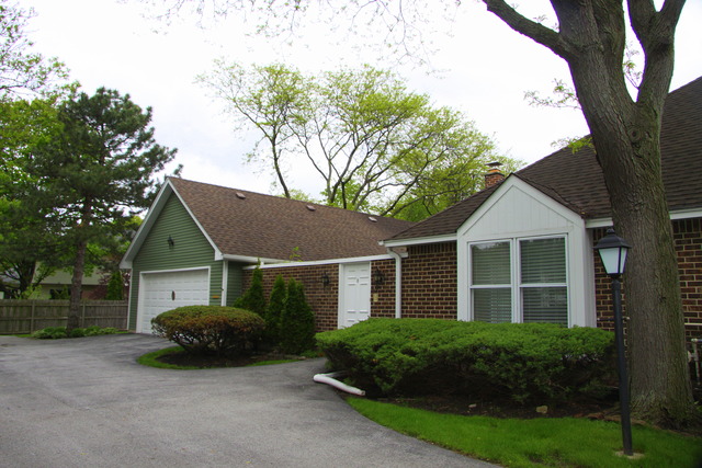 8 Attleboro On Auburn, Rolling Meadows, IL 60008 photo 1