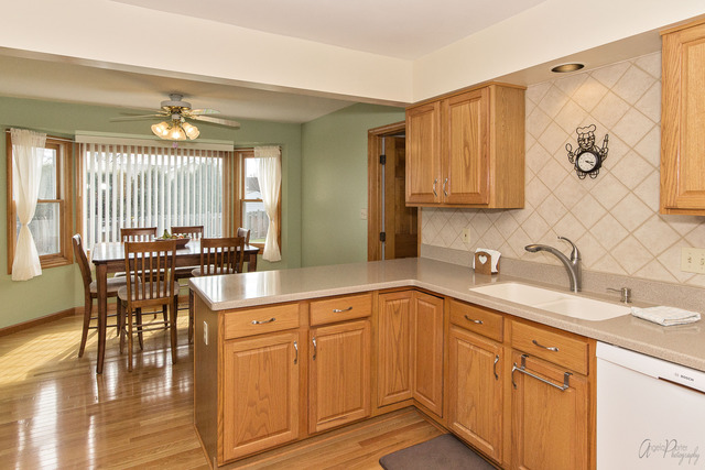 4705 Crystal Trl, Mchenry, IL 60050 photo 5
