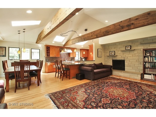846 Beverly Pl, Deerfield, IL 60015 photo 2