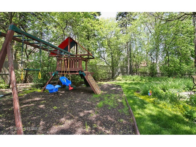 846 Beverly Pl, Deerfield, IL 60015 photo 23