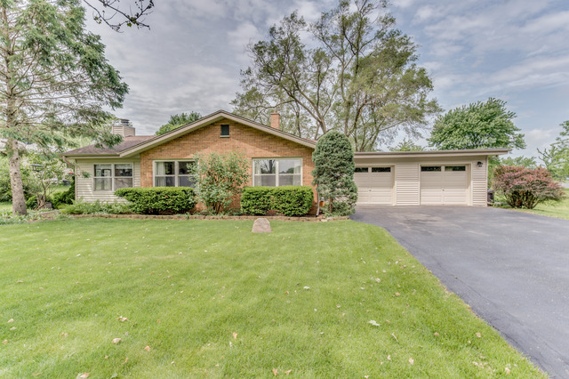 9 S080 Aero Dr, Naperville, IL 60564 photo 1