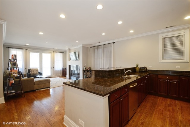 3028 N Sheffield Ave #2S, Chicago, IL 60657 photo 7