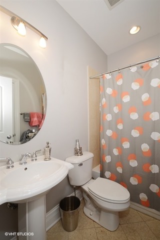 3028 N Sheffield Ave #2S, Chicago, IL 60657 photo 14