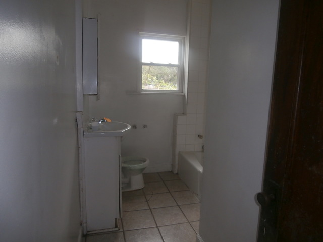 1236 E Maple St, Kankakee, IL 60901 photo 5