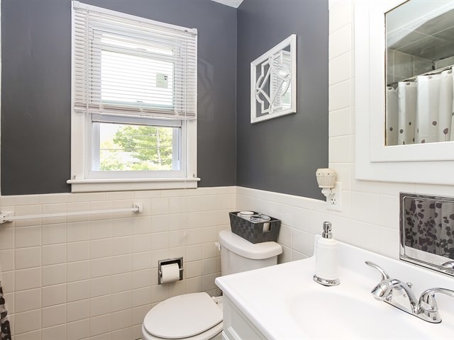 425 Hubbard Ave, Elgin, IL 60123 photo 15