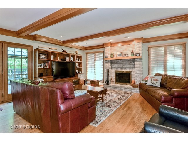 216 E Oak Dr, Elburn, IL 60119 photo 5