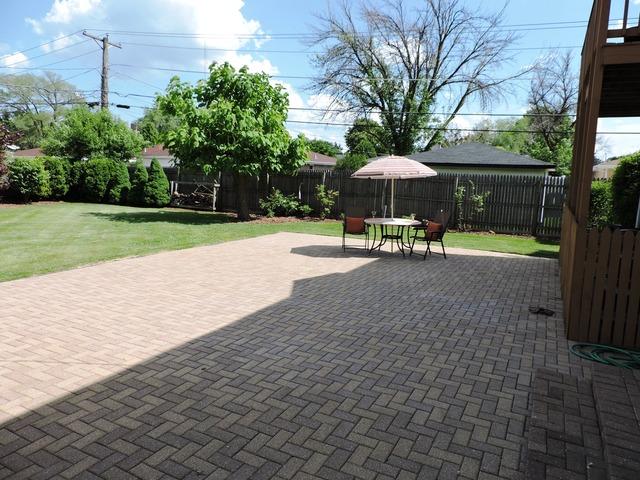 7453 Beloit Ave, Bridgeview, IL 60455 photo 20