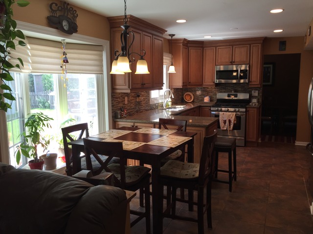 328 Oakmont Dr, Bartlett, IL 60103 photo 4