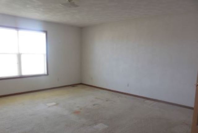 703 Rosemare Dr, Roscoe, IL 61073 photo 9