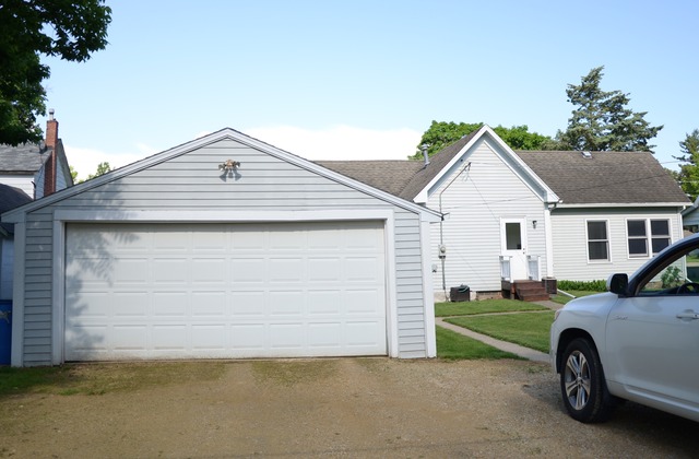 703 S 3rd St, Oregon, IL 61061 photo 15