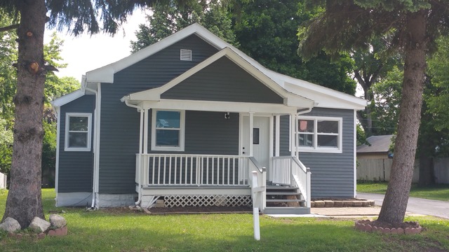 1022 Bangs St, Aurora, IL 60505 photo 1