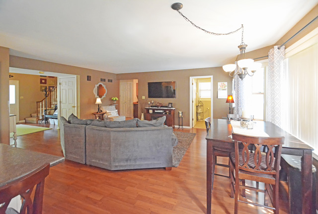 213 Mallette Ave, Thornton, IL 60476 photo 9