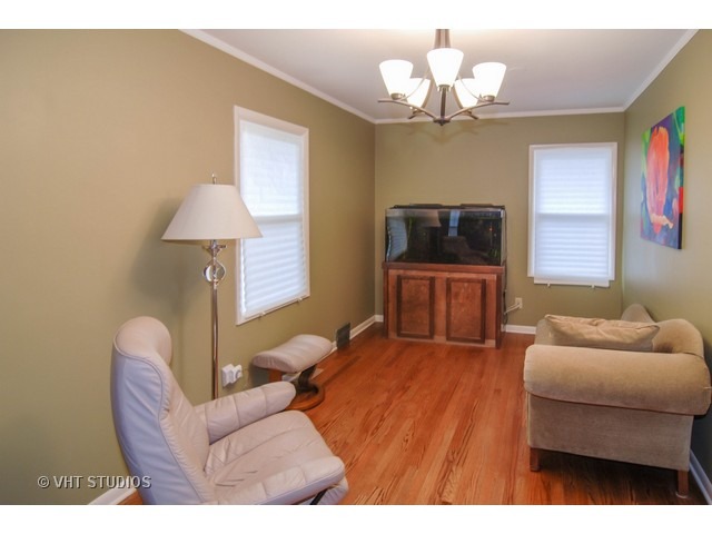 1308 N Hillside Ave, Berkeley, IL 60163 photo 2