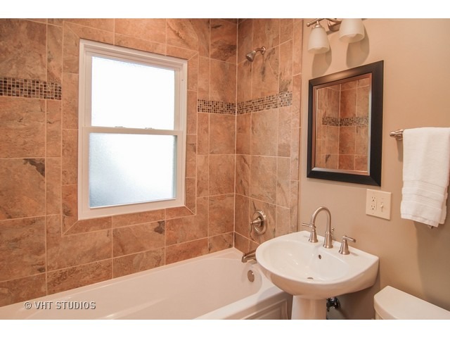 1308 N Hillside Ave, Berkeley, IL 60163 photo 8