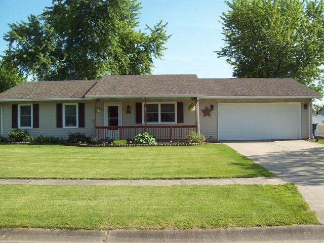 817 Apache Ln, Lowell, IN 46356 photo 12