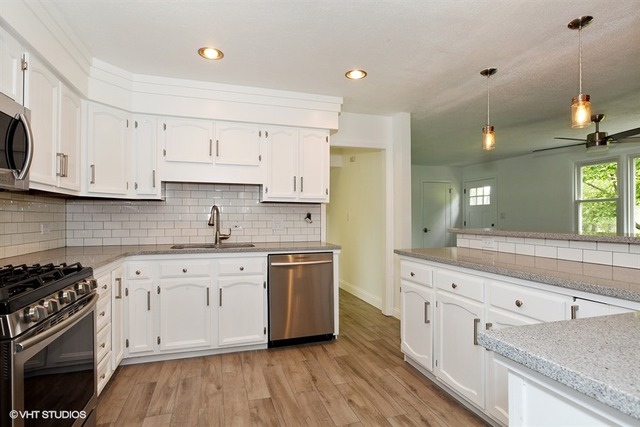 5904 Western Ave, Willowbrook, IL 60527 photo 6