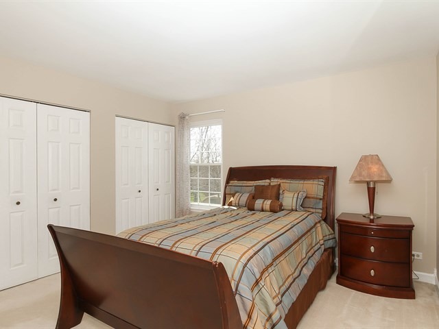 331 Wildberry Ln, Bartlett, IL 60103 photo 23