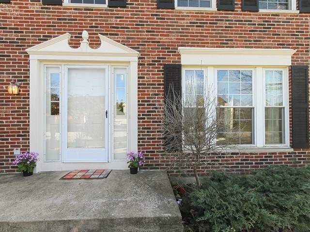 331 Wildberry Ln, Bartlett, IL 60103 photo 2