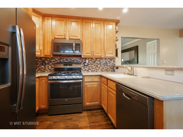 1706 W Rusty Dr, Mount Prospect, IL 60056 photo 4