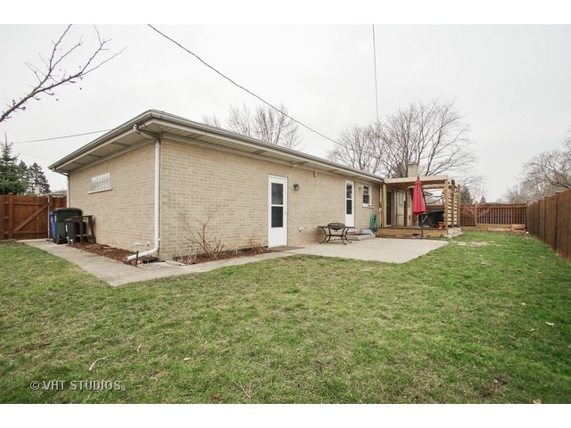 1706 W Rusty Dr, Mount Prospect, IL 60056 photo 15