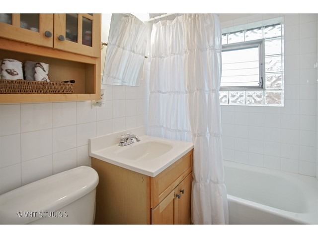 1706 W Rusty Dr, Mount Prospect, IL 60056 photo 13