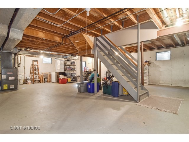 2141 Burnham Ct, Algonquin, IL 60102 photo 2