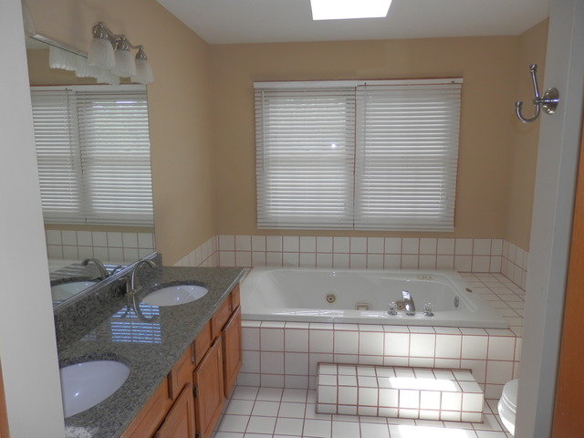 2141 Burnham Ct, Algonquin, IL 60102 photo 16