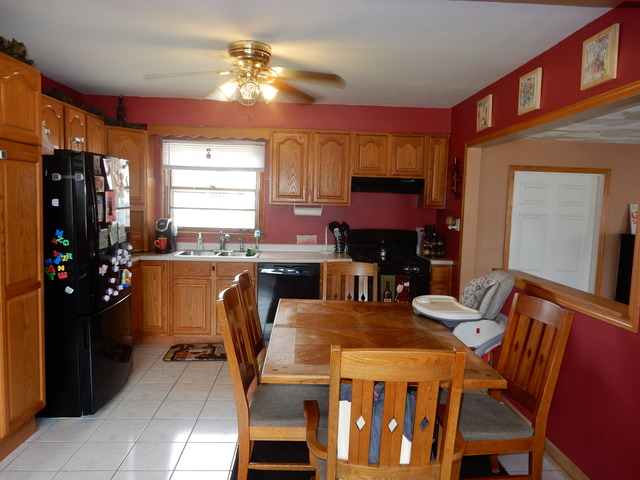 7913 W 82nd Pl, Bridgeview, IL 60455 photo 6